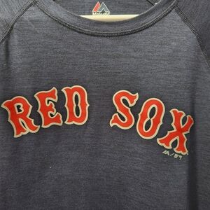 Boston Red Sox Navy Blue T-Shirt Size LARGE mens